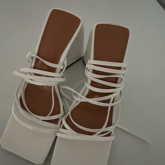 White ASOS strapped heels - Picture 2 of 2